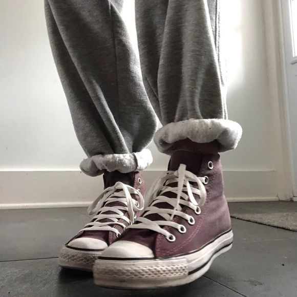 Brown converse - Picture 2 of 8